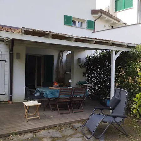 Casa de Férias Casa Tra Mare E Montagna A Dei Marmi